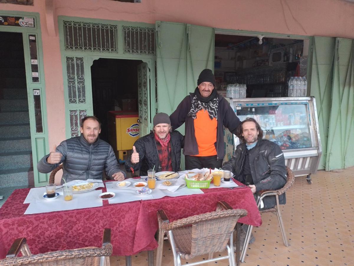Auberge Restaurant Rooftop Tamazirt Boumalne Dades Luaran gambar