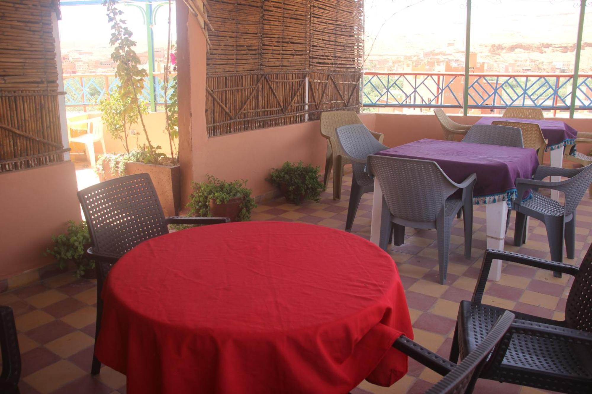 Auberge Restaurant Rooftop Tamazirt Boumalne Dades Luaran gambar