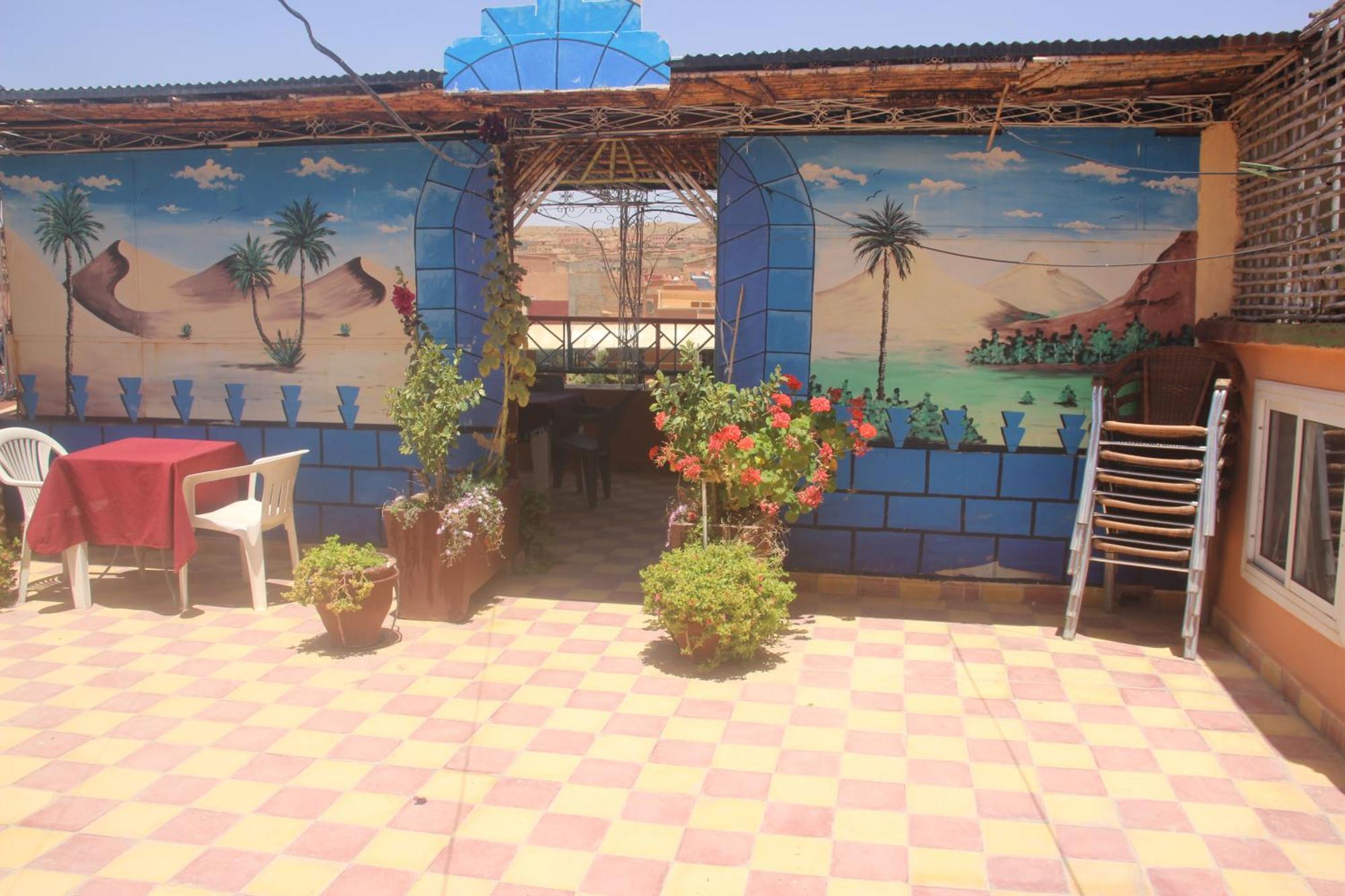 Auberge Restaurant Rooftop Tamazirt Boumalne Dades Luaran gambar